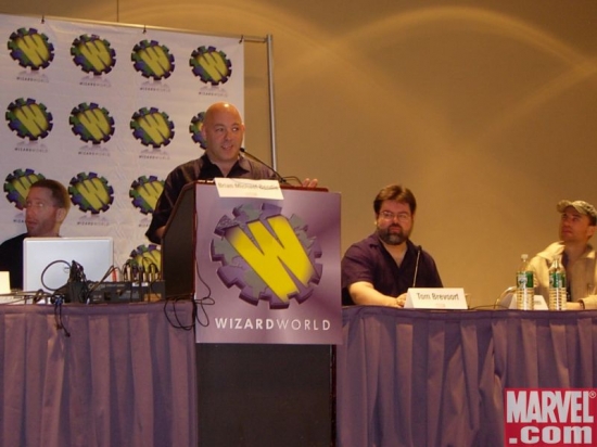 Bendis hosts his Super Fun Panel