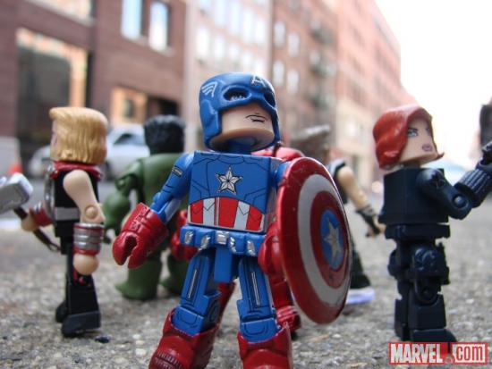 Avengers Movie Minimates Arrive to Toys "R" Us