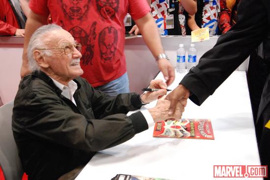 NYC 2012: Stan Lee signing at the Marvel Booth