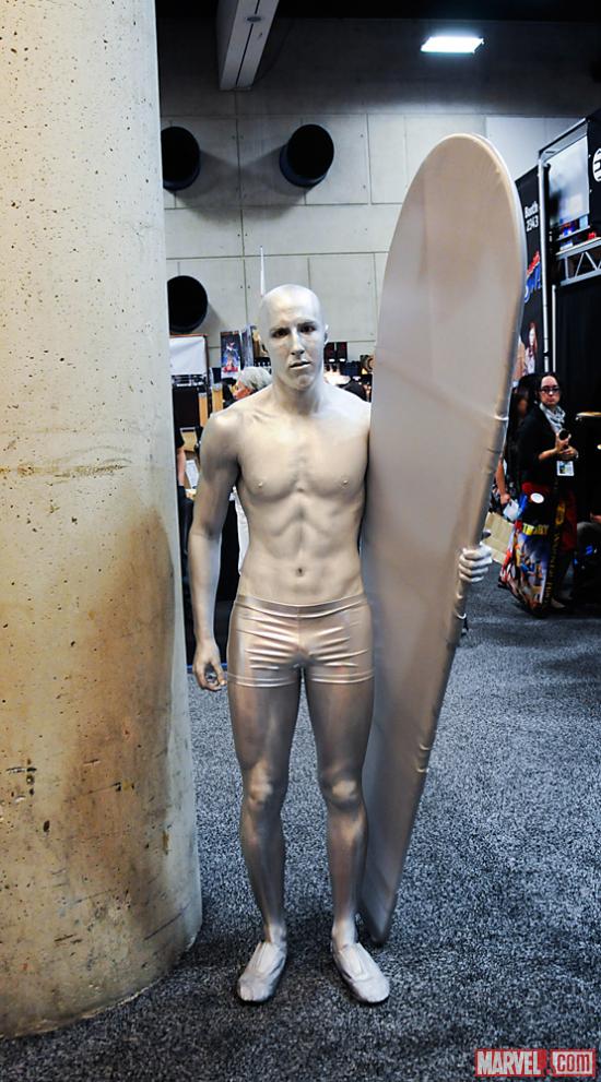 SDCC 2012: Avengers Vs. X-Men Cosplay Photo Op on the Marvel Stage