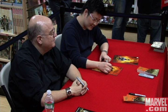 (L-R) Peter David and Jae Lee