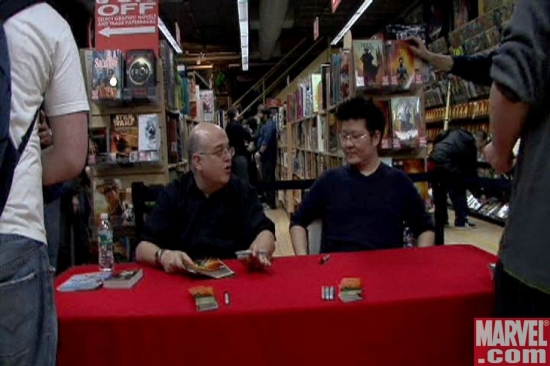 (L-R) Peter David and Jae Lee