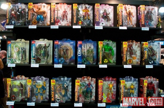 Diamond Select Toys Marvel Select Figures Display