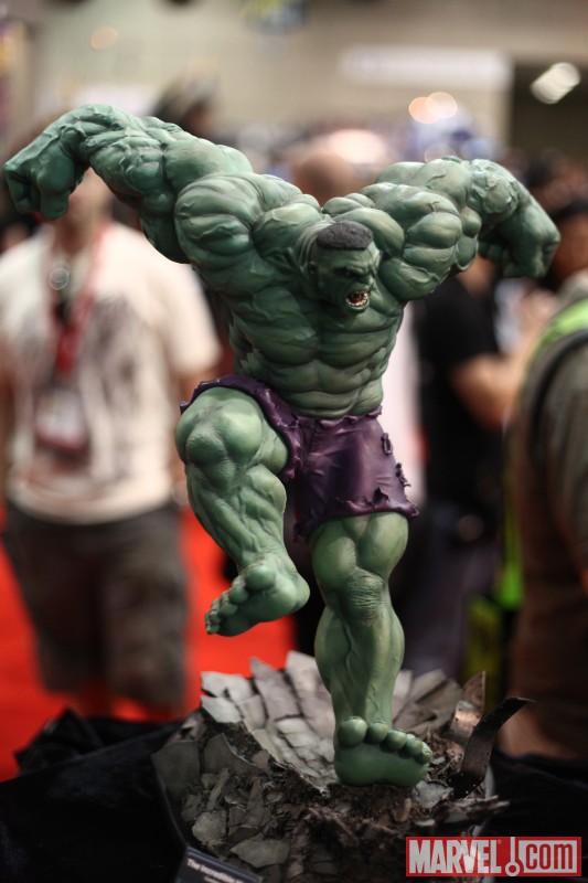 Hulk statue from Sideshow Collectibles