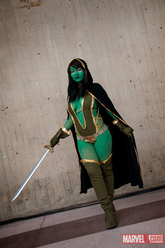 New York Comic Con 2011: Gamora cosplayer