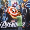 C2E2 2012: John Barrowman poses with the Captain America Shield
