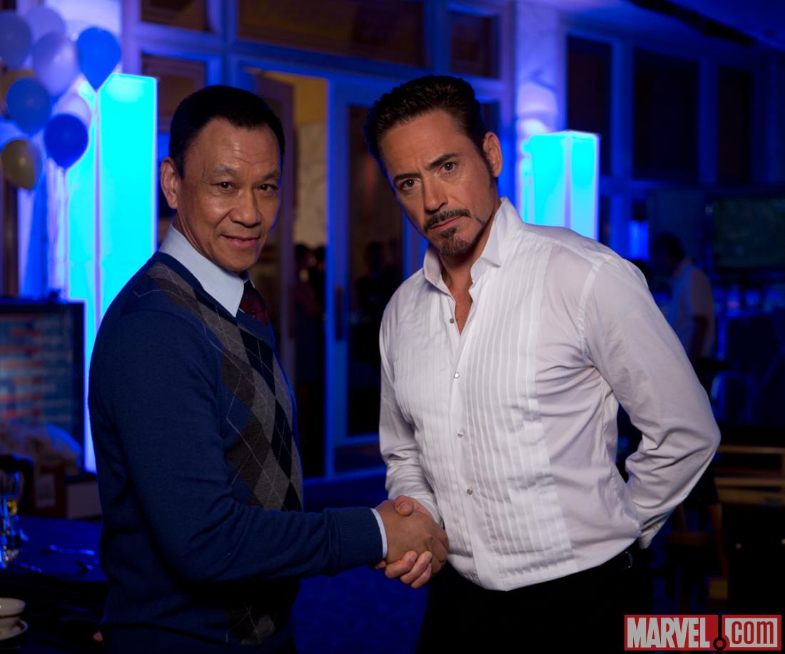 Marvel's Iron Man 3 stars Wang Xueqi and Robert Downey, Jr.