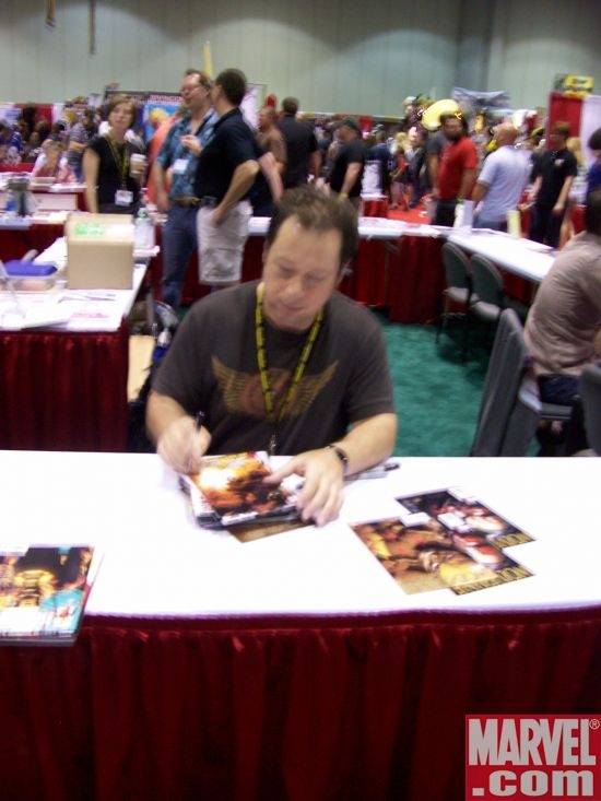 Joe Quesada signing at the Hero Intiative booth