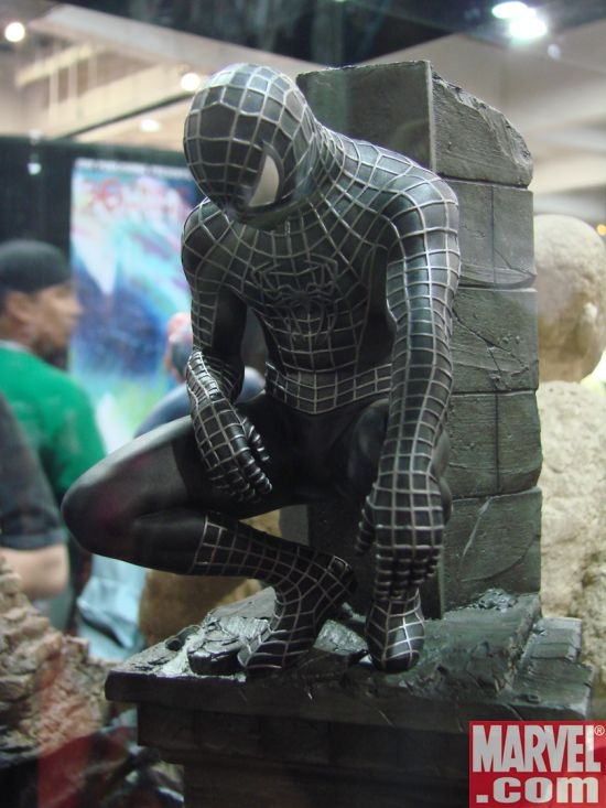 Spider-Man 3 Black Costume Spider-Man Statue